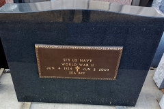 bronze-veteran-on-back-of-monument